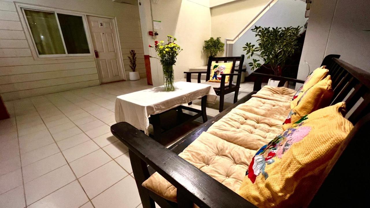 Udee Cozy Hotel チエンマイ エクステリア 写真
