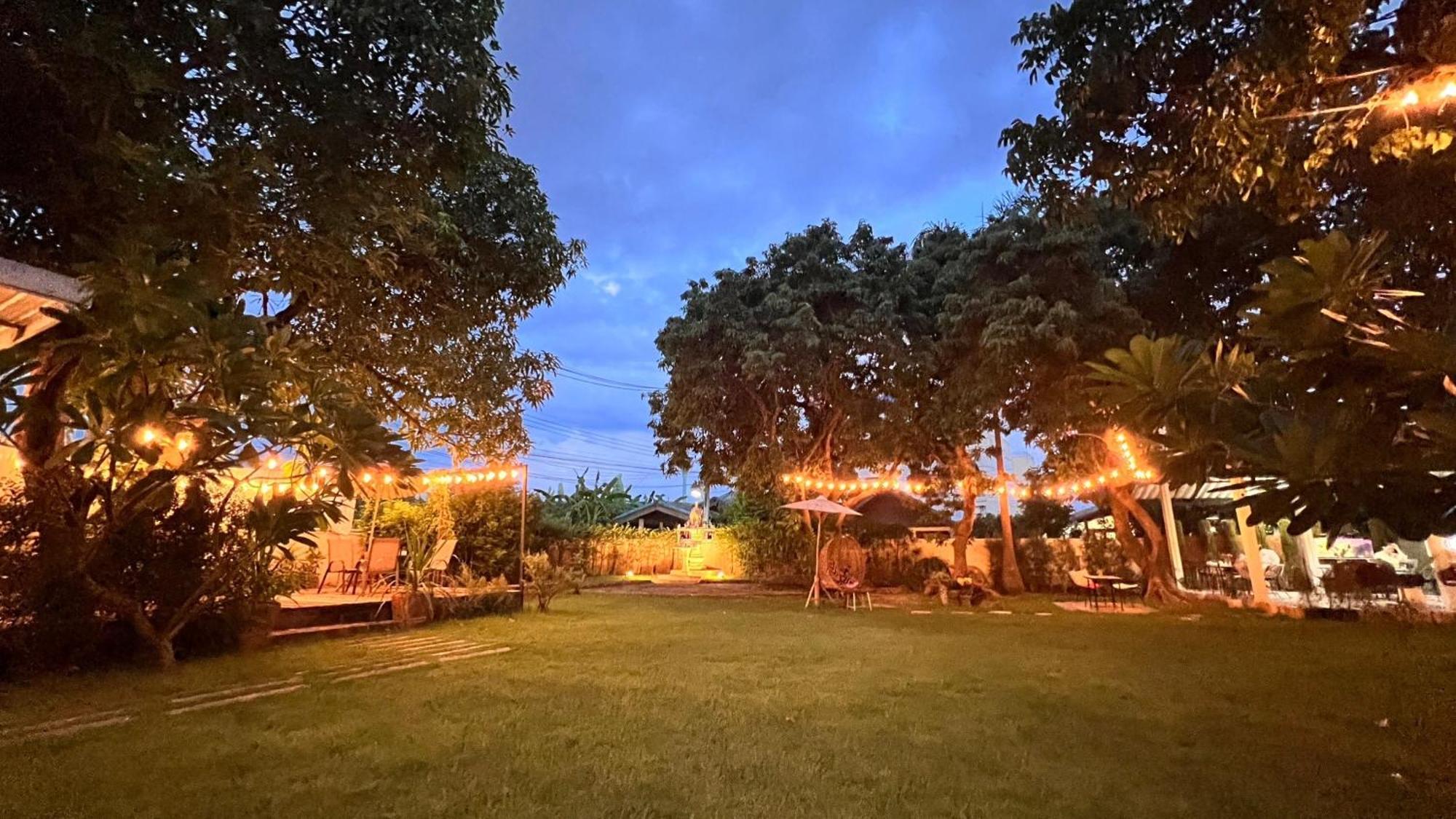 Udee Cozy Hotel チエンマイ エクステリア 写真