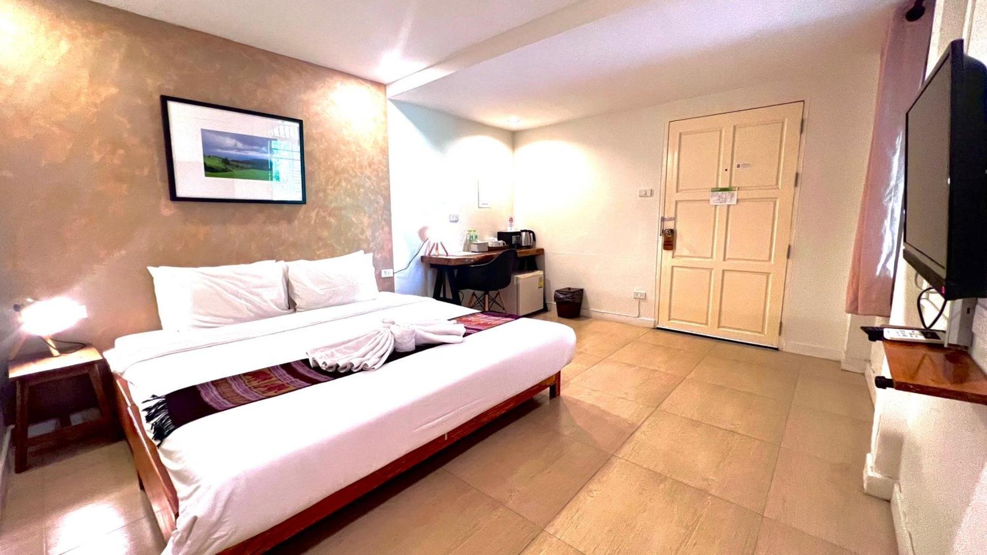 Udee Cozy Hotel チエンマイ エクステリア 写真