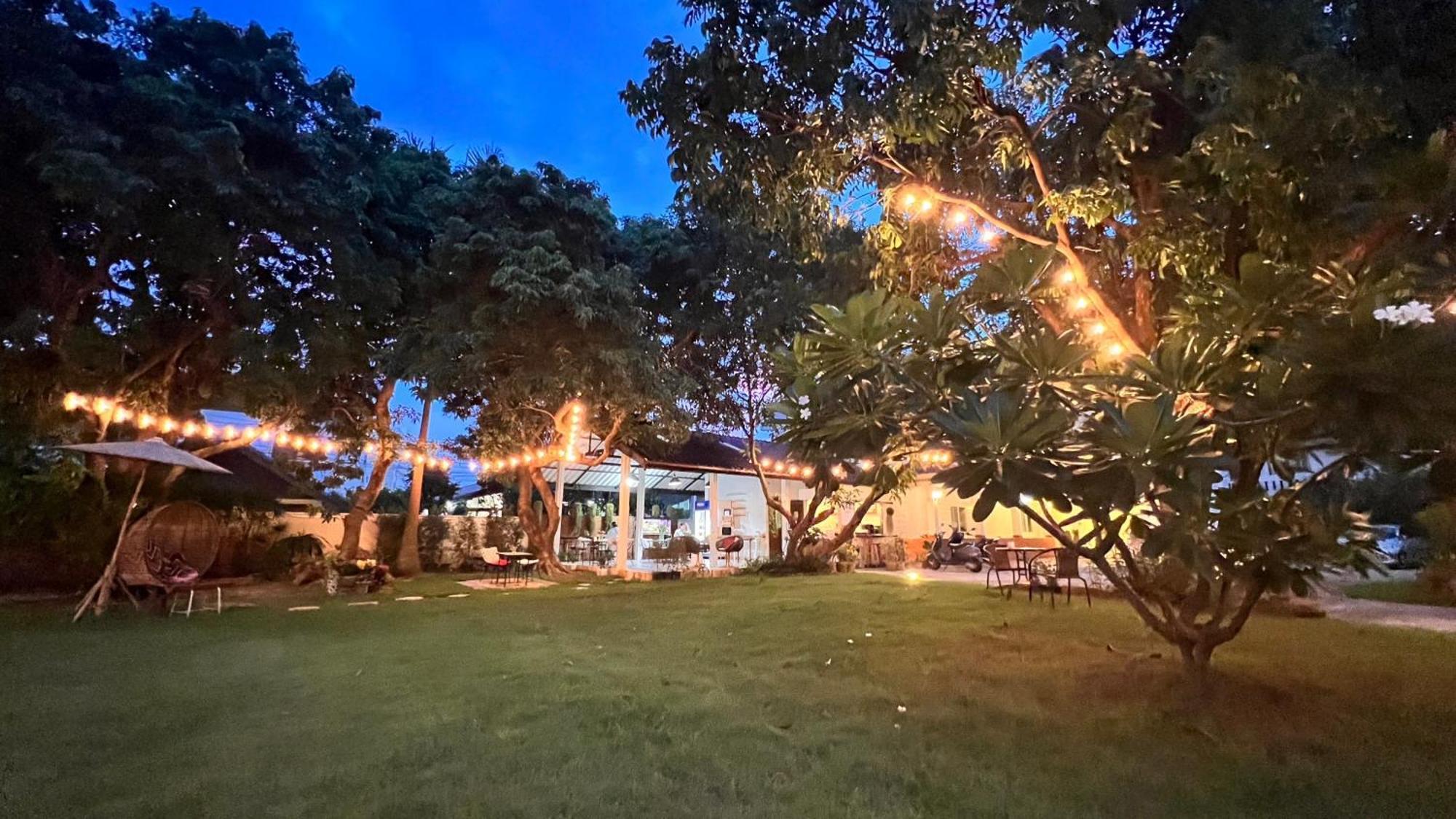 Udee Cozy Hotel チエンマイ エクステリア 写真