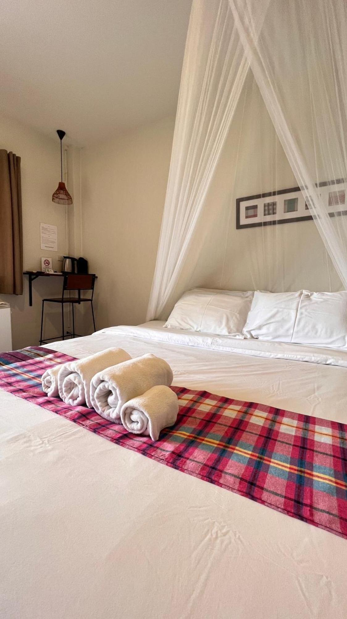 Udee Cozy Hotel チエンマイ エクステリア 写真